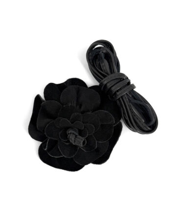 Mary und Yve Blume schwarz velour